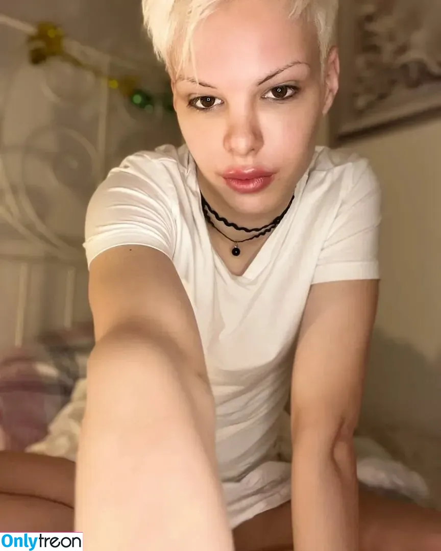 Blonditwink голая photo #0073 (blonditwink1 / femboytwink2)