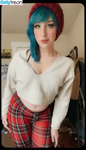 Blue Haired Cherry Bomb / lilsunflowergoddess nude photo #0001