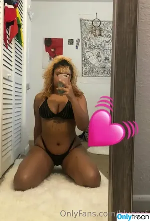  nude photo #0004