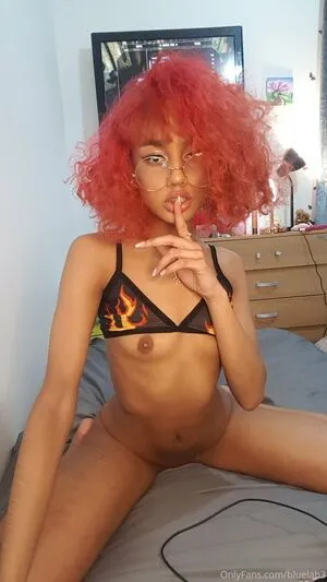 bluelah3 / bluelahs nude photo #0072