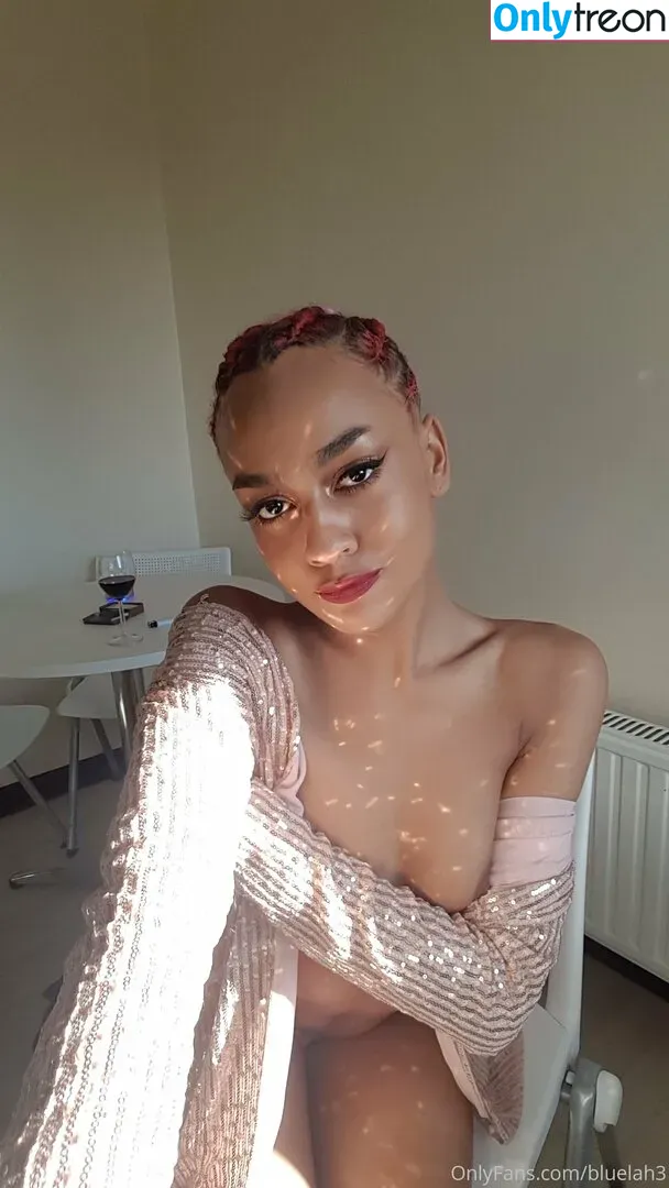 bluelah3 nude photo #0030 (bluelahs)