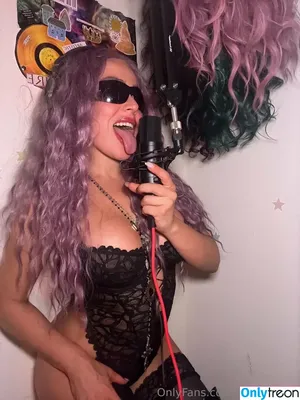 bluntbarbie / _prettypothead_ фото голая #0120