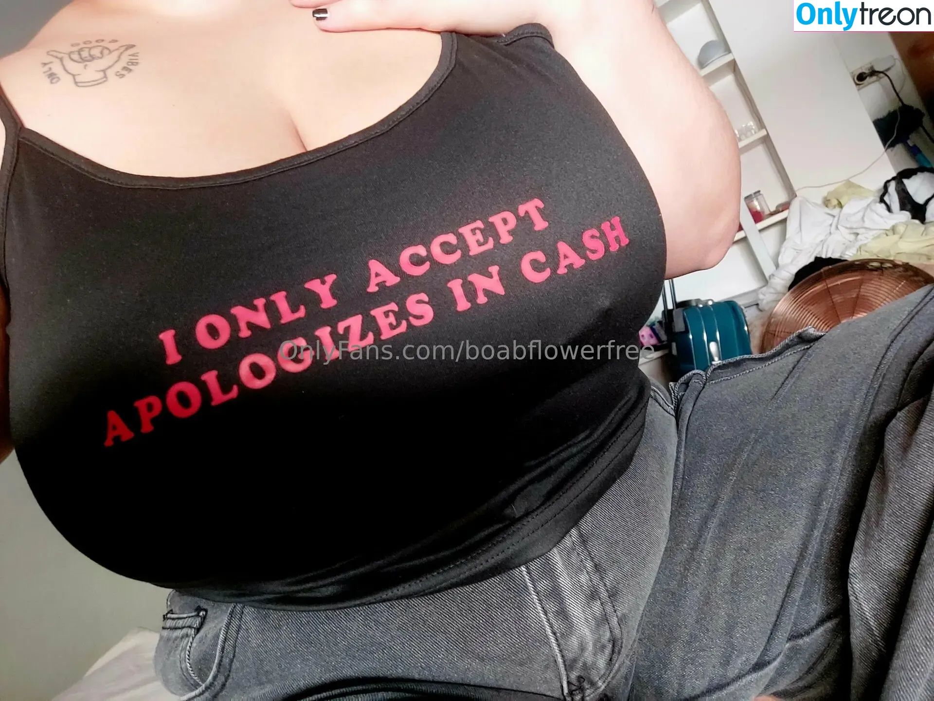 boabflowerfree nude photo #0007 (boabflowerfree)