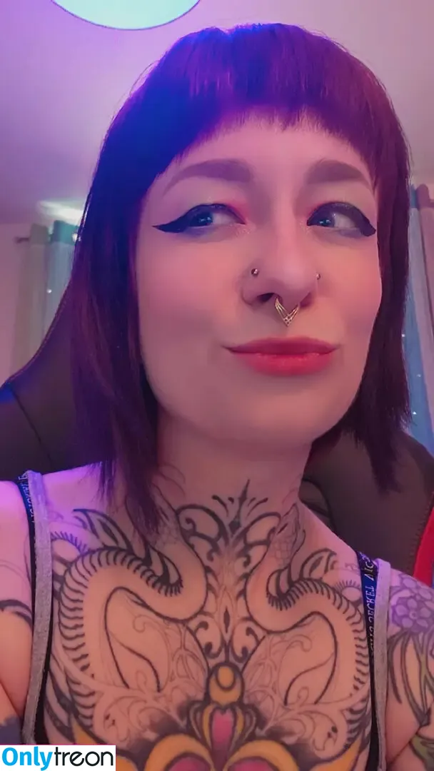Boba_witch nude photo #0092 (boba.wtch / bobateabitxh / bobawitch / bobawtch)