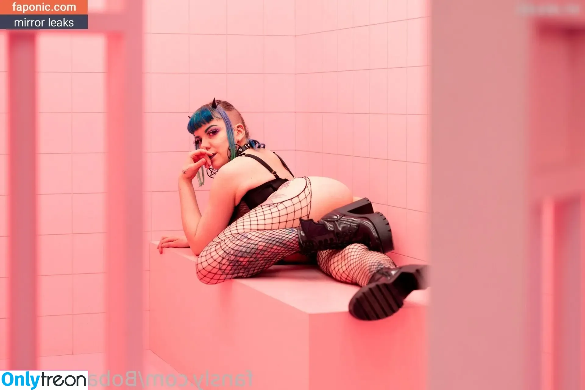 BobacoreCos nude photo #0396 (Elli / Softcorecosplay / artcorecosplay / bobabaecos)