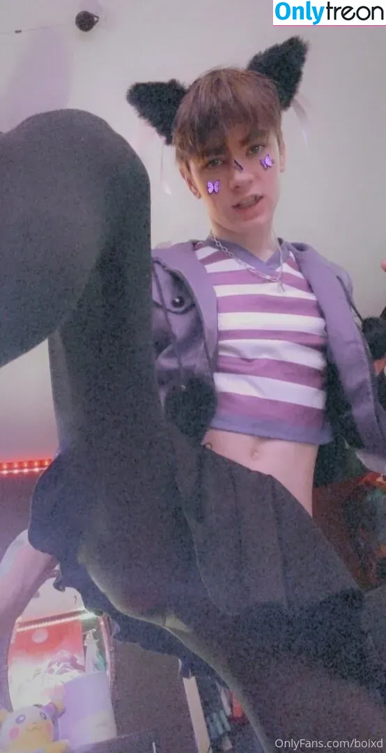 boixd nude photo #0201 (boixd)