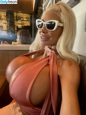 Bombshell Skyler Nicole / plasticbarbie2000 / plastictrophybimbo nude photo #0628