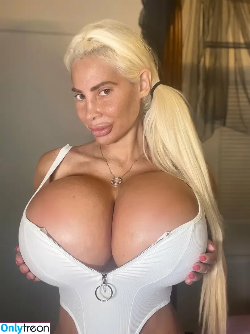 Bombshell Skyler Nicole nude photo #0629 (plasticbarbie2000 / plastictrophybimbo)