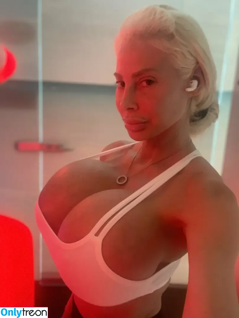 Bombshell Skyler Nicole nude photo #0712 (plasticbarbie2000 / plastictrophybimbo)
