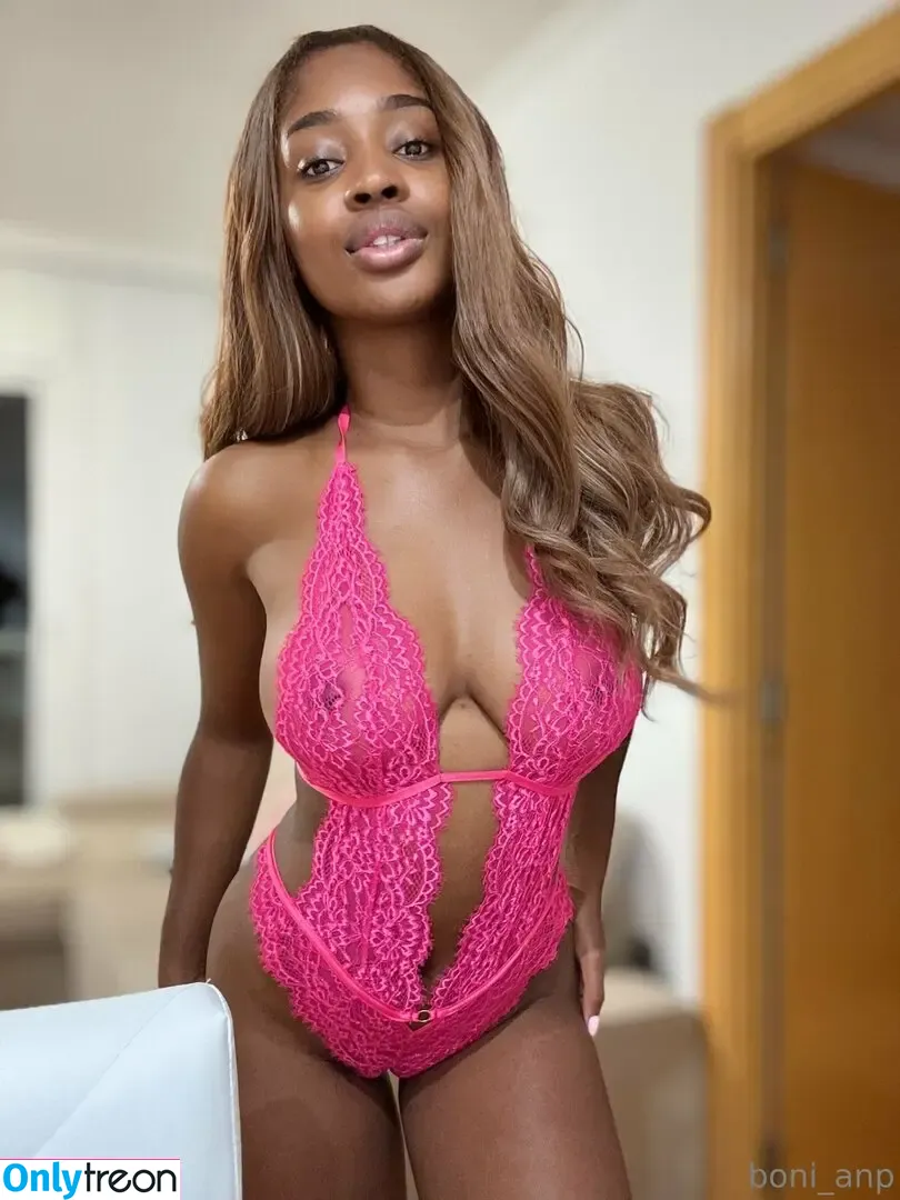 Boni_anp nude photo #0576 (Boni Brown / Boni Lulo / boni_official_star)