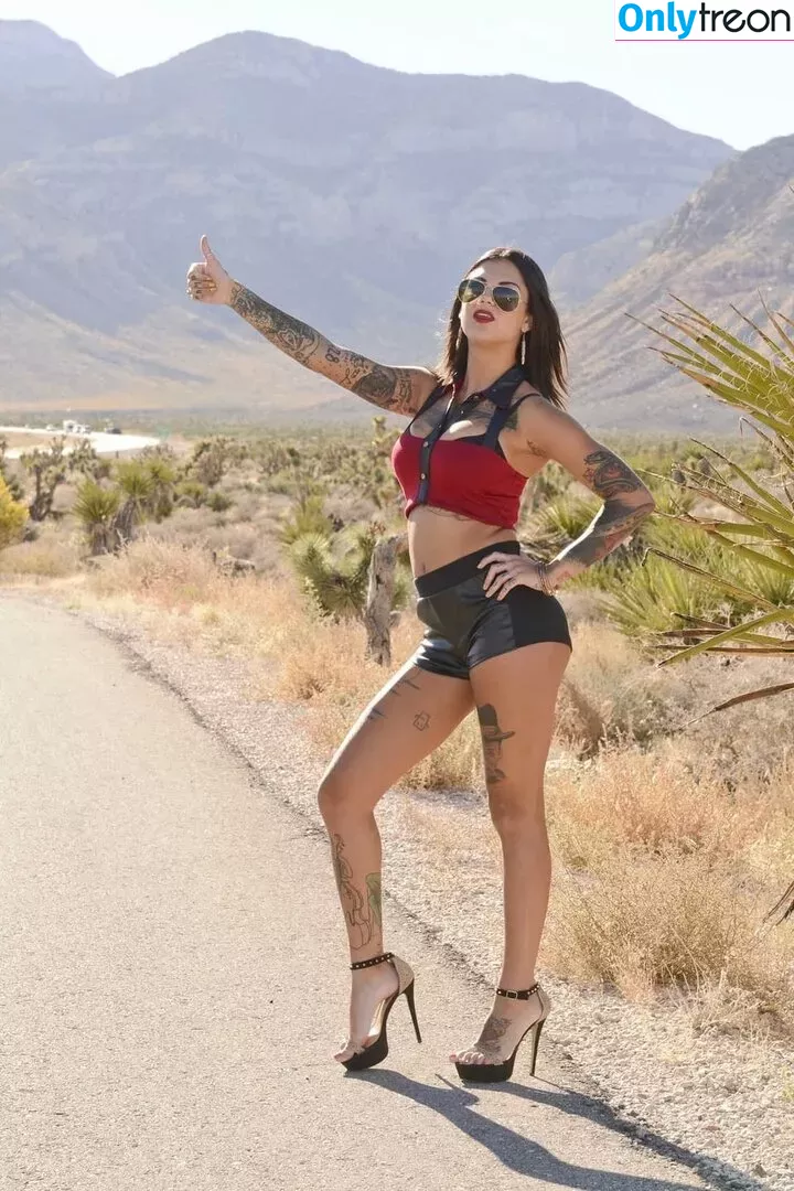 Bonnie Rotten голая photo #0551 (officialbonnierotten)