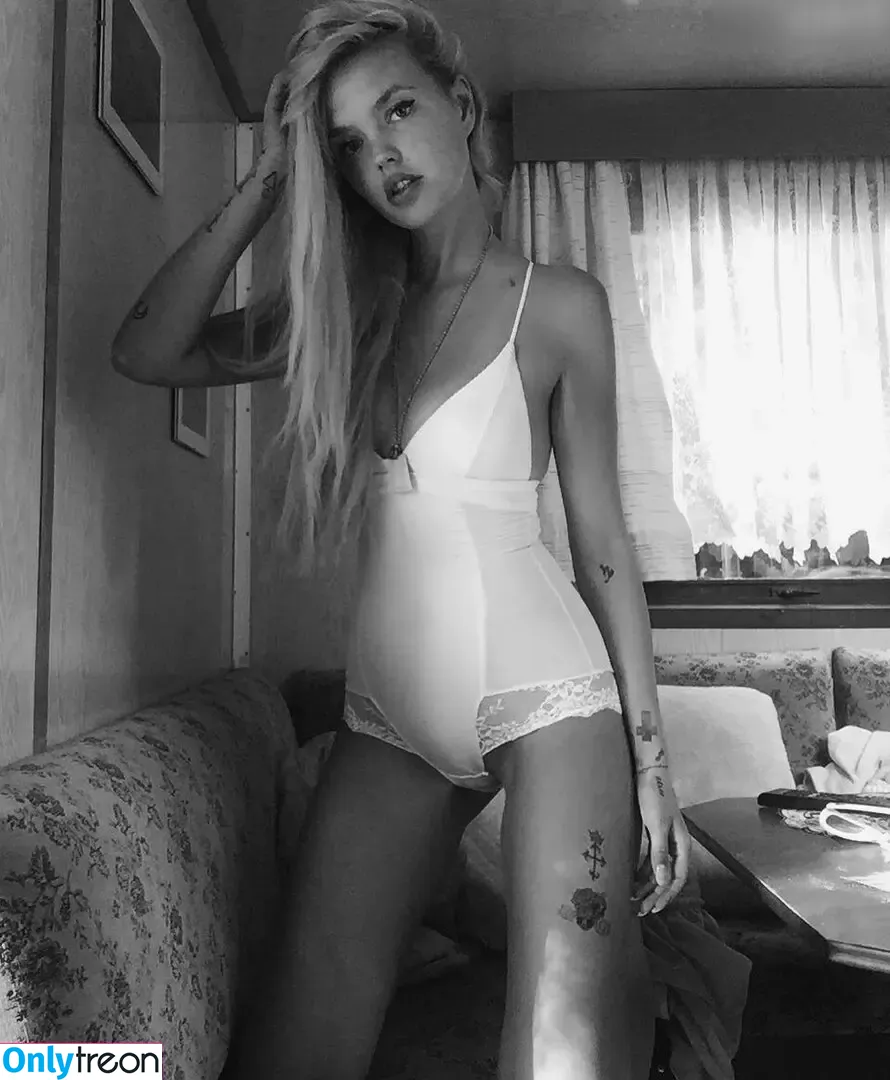 Bonnie Strange nude photo #0193 (bonnie_strange / bonniestrange)