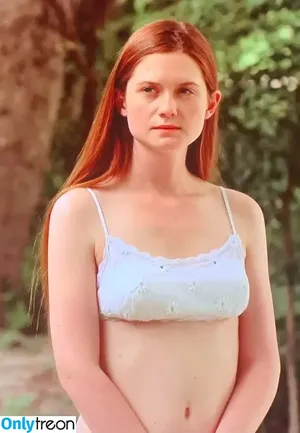 Bonnie Wright / thisisbwright фото голая #0075