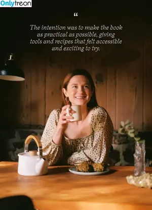Bonnie Wright / thisisbwright фото голая #0150