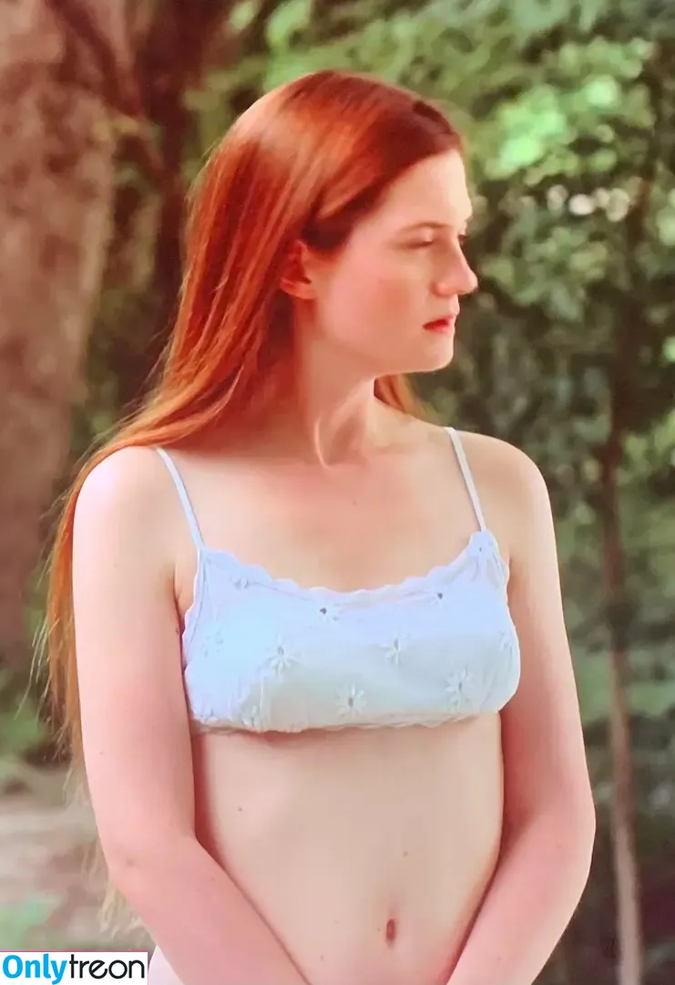Bonnie Wright голая photo #0108 (thisisbwright)