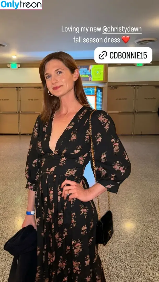 Bonnie Wright голая photo #0114 (thisisbwright)