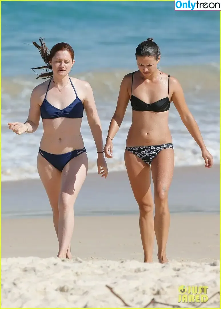 Bonnie Wright голая photo #0118 (thisisbwright)