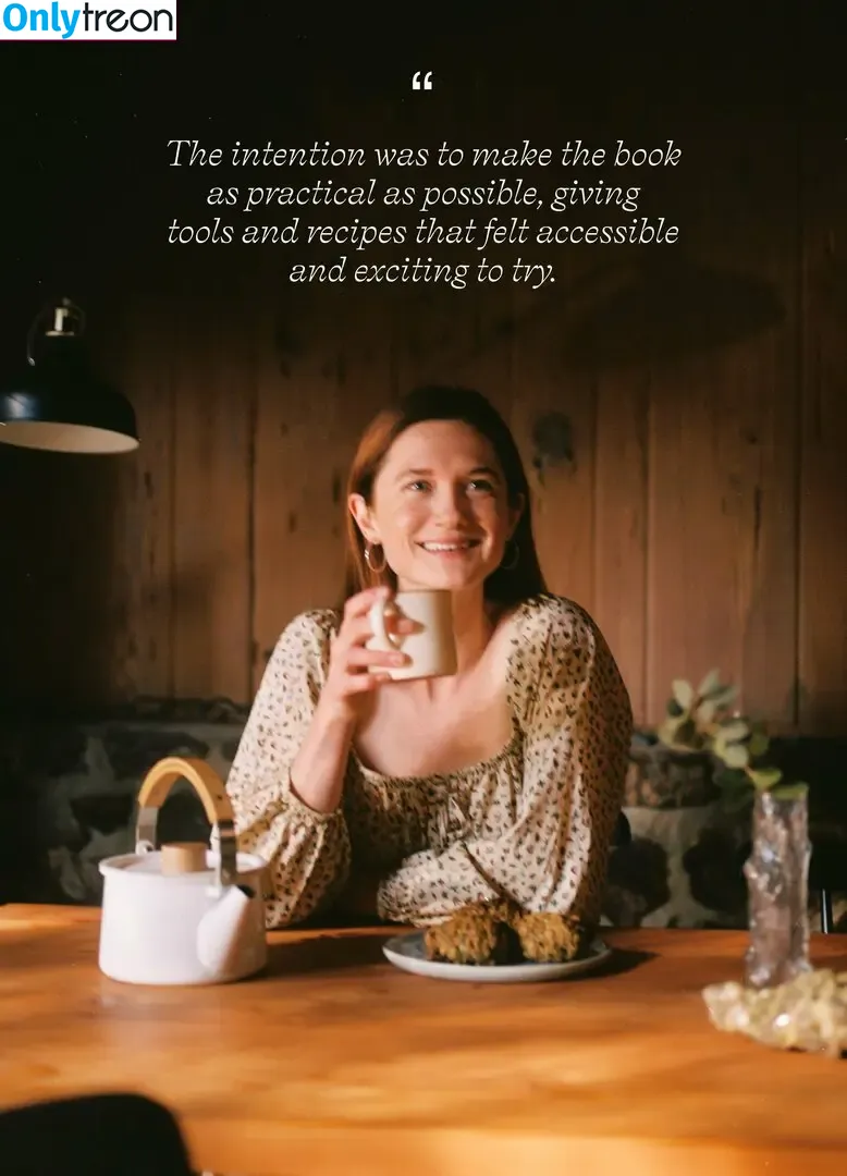 Bonnie Wright голая photo #0150 (thisisbwright)