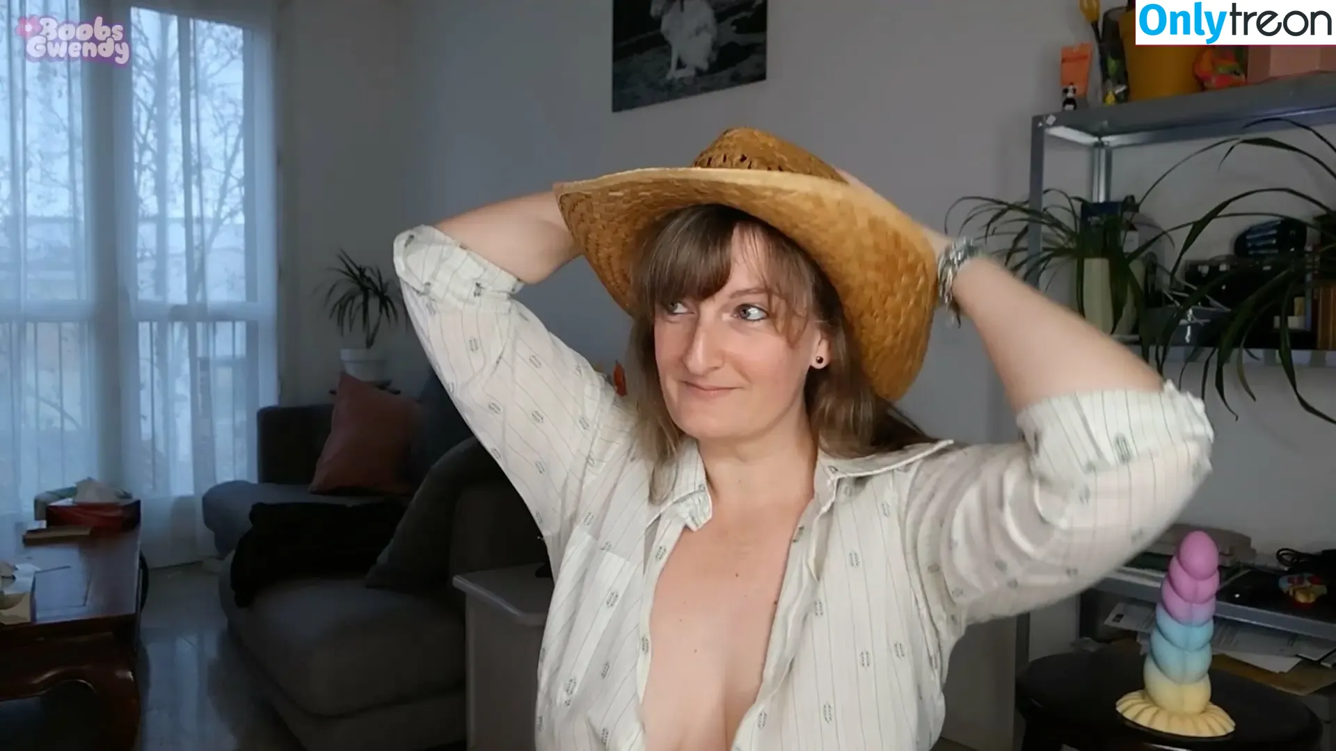 boobsgwendy nude photo #0010 (boobsgwendy)