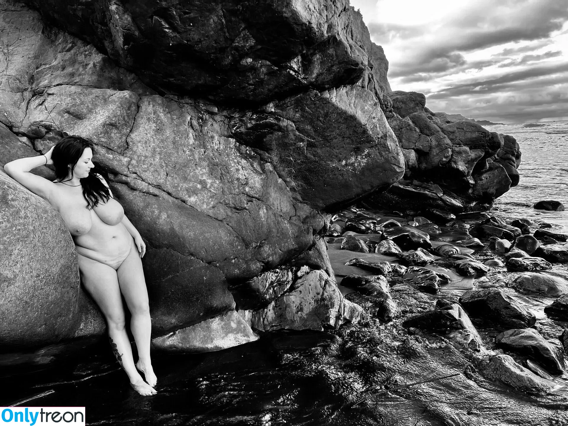 boobStruggle nude photo #0207 (boobStruggle)