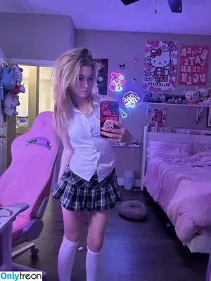 booleahhh / lilblondieboo nude photo #0017