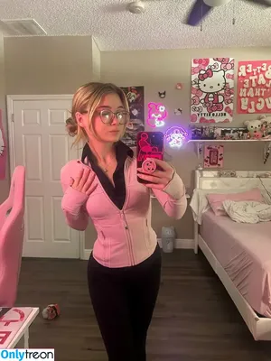 booleahhh / lilblondieboo nude photo #0026