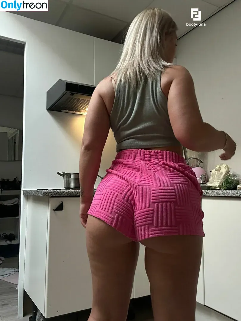 BootyLunaa nude photo #0076 (porschalunaa_fit)