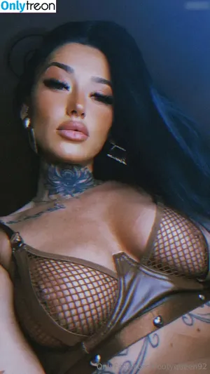 Bootyqueen92 / Kristiinyollen фото голая #0128