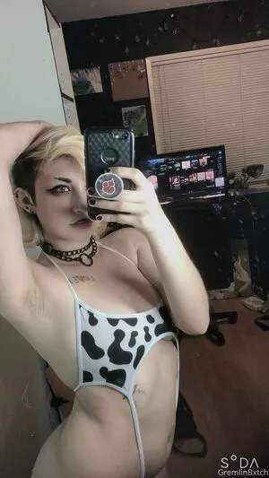 boozygremlin / boozy.gremlin nude photo #0059