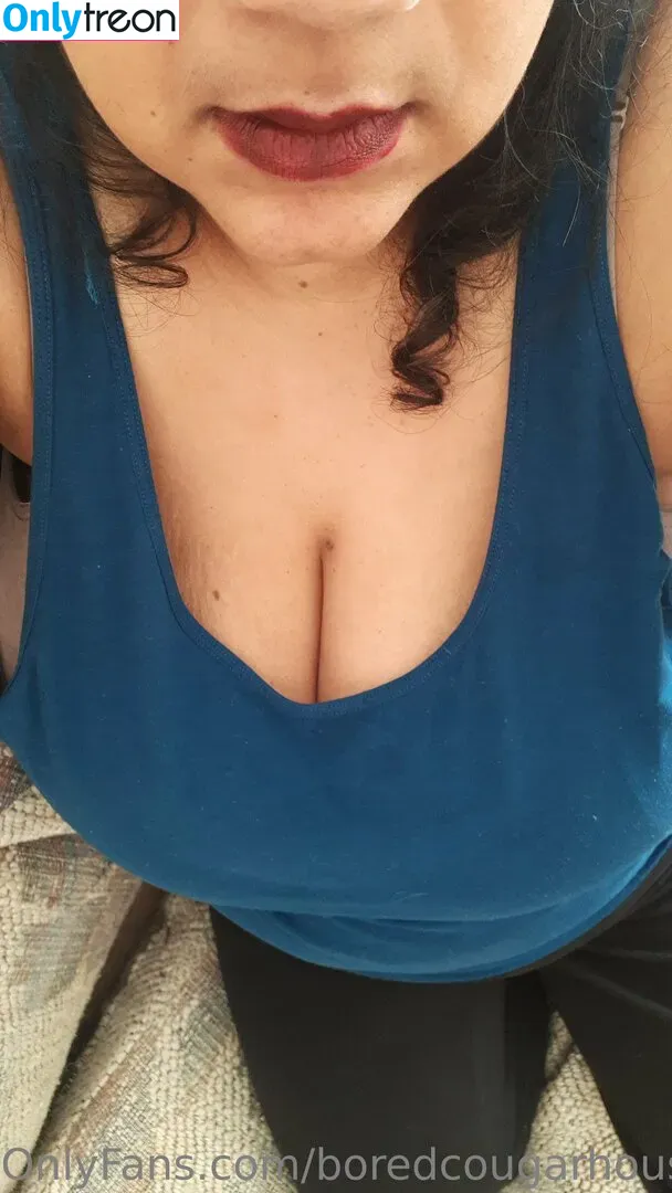 boredcougarhousewife nude photo #0039 (boredcougarhousewife)
