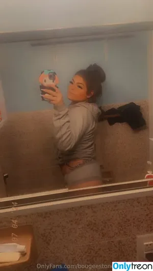 bougeestonerprincessfree / bougie.boss.cleaning nude photo #0017