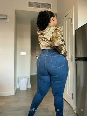 boujeebombshell / BIG BOUJEE / the.boujeebombshell / thebbwbombshell фото голая #0003