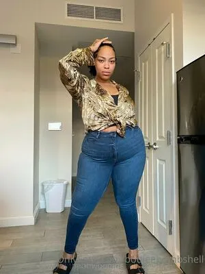 boujeebombshell / BIG BOUJEE / the.boujeebombshell / thebbwbombshell фото голая #0004
