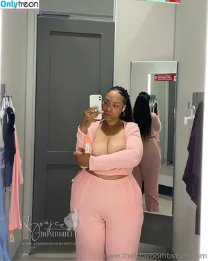 boujeebombshell / BIG BOUJEE / the.boujeebombshell / thebbwbombshell фото голая #0050