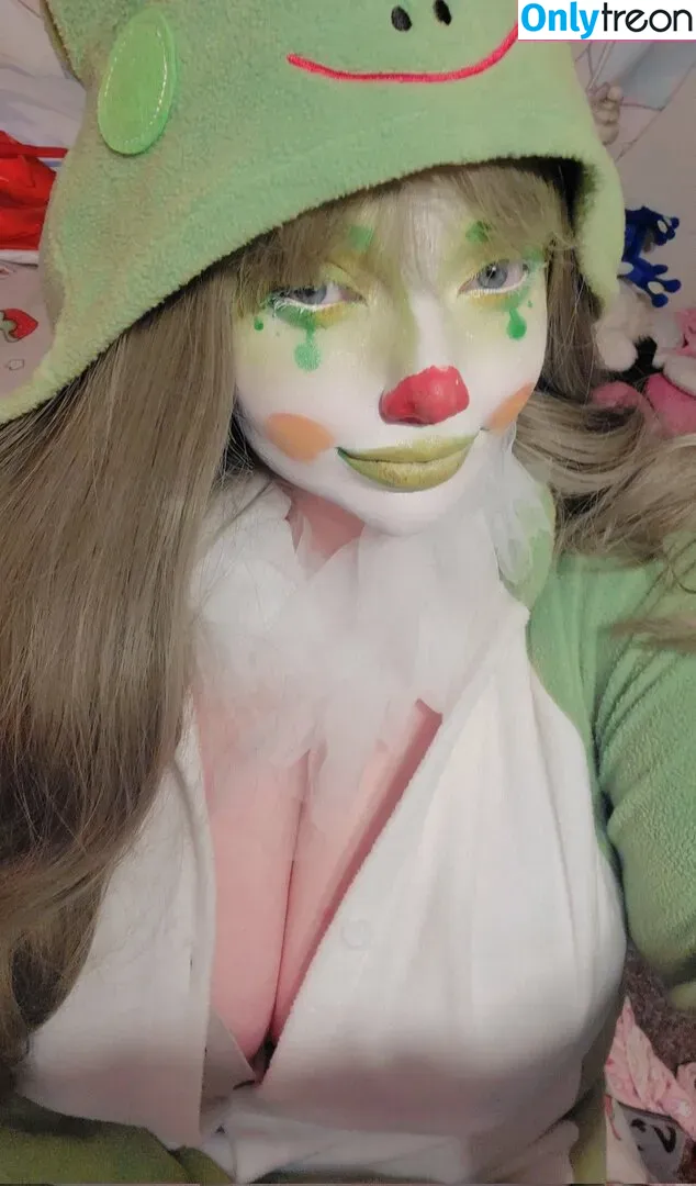 Bouncyclown nude photo #0015 (Froggy The Clown / Ker0ppai / bouncyclowngirl)