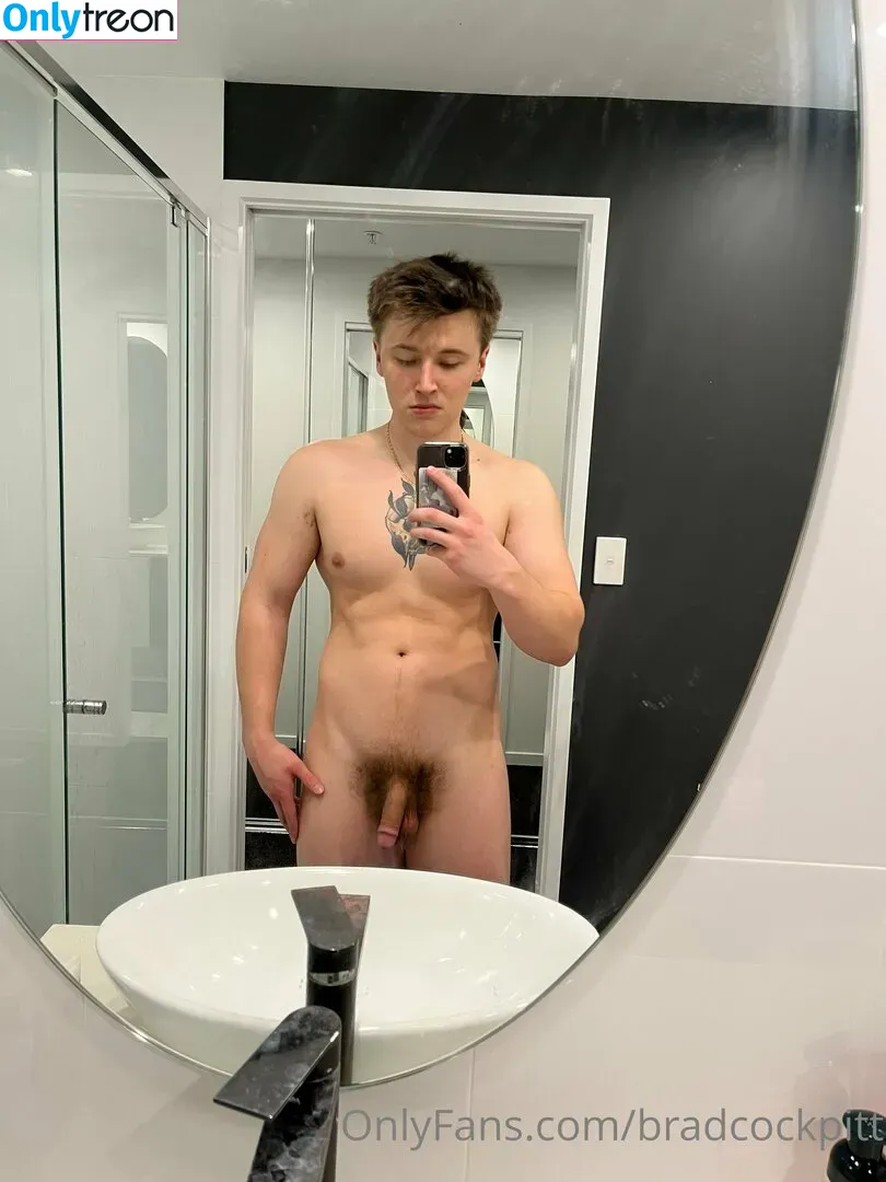 bradcockpitt nude photo #0033 (brad_cockpitt)