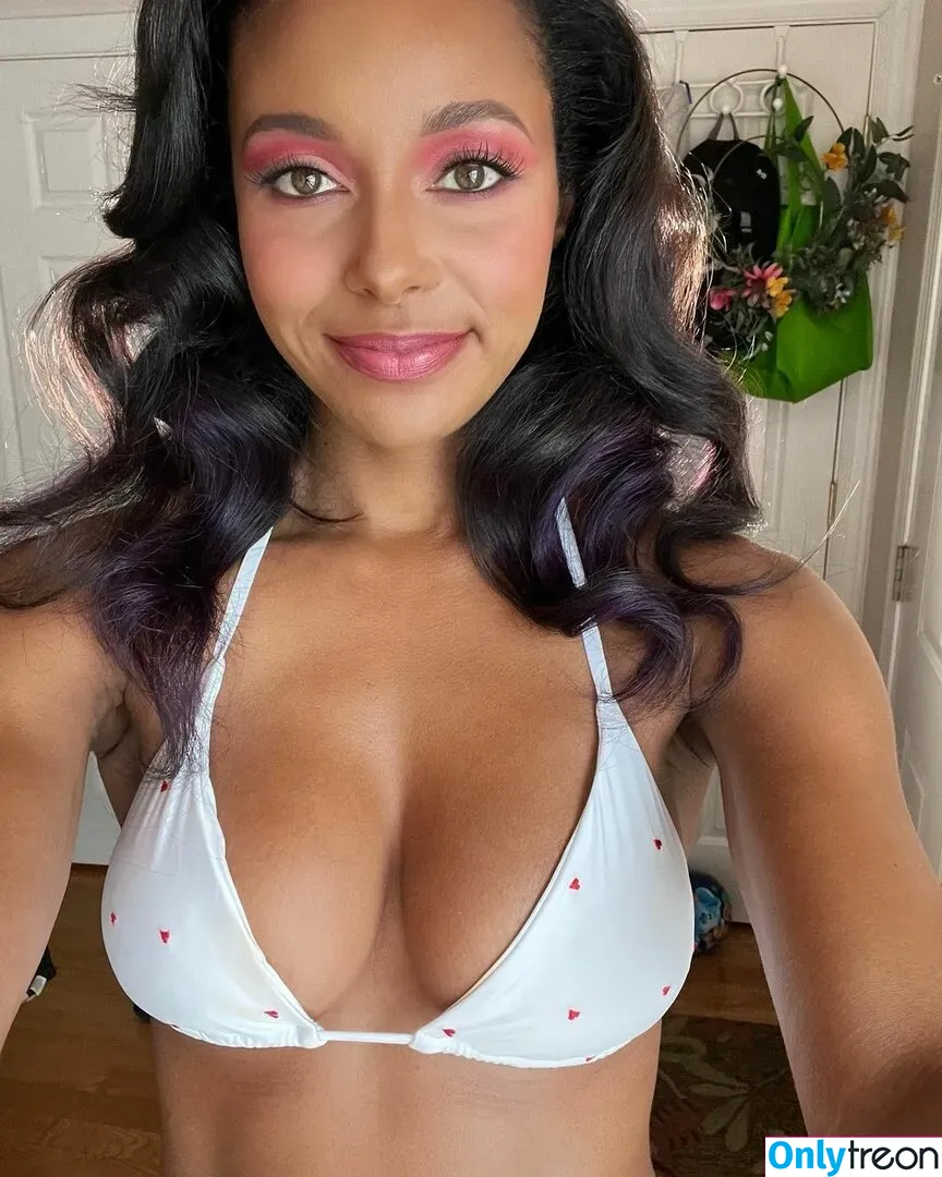 Brandi Rhodes nude photo #0239 (thebrandirhodes)