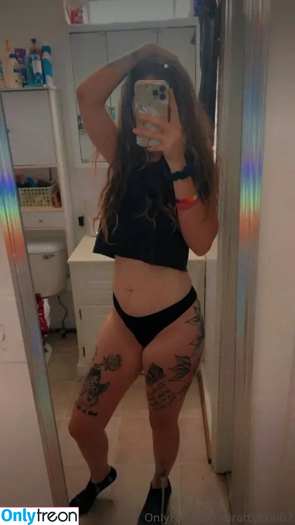 Brattybriii07 nude photo #0020 (Brattybriii07)