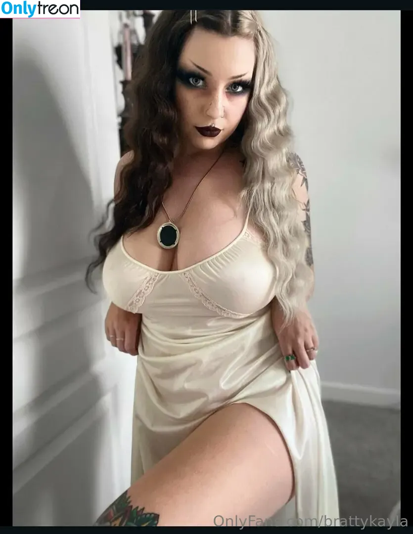 Brattykayla nude photo #0010 (brattykayla666)