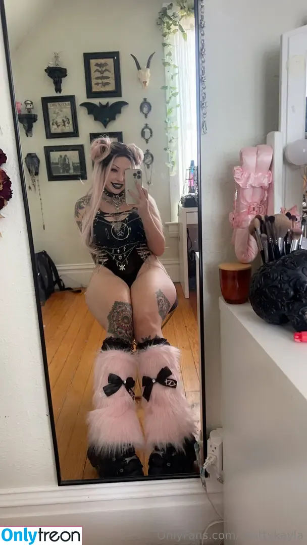 Brattykayla nude photo #0016 (brattykayla666)