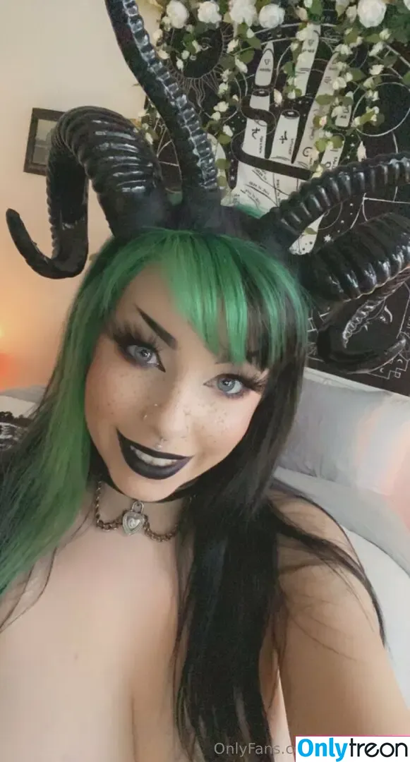 Brattykayla nude photo #0050 (brattykayla666)