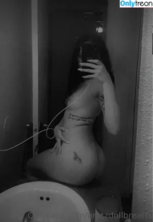  nude photo #0004