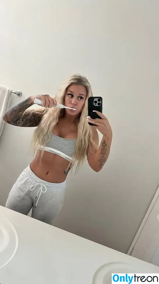 BrazyBecca nude photo #0119 (BrazyBecca)