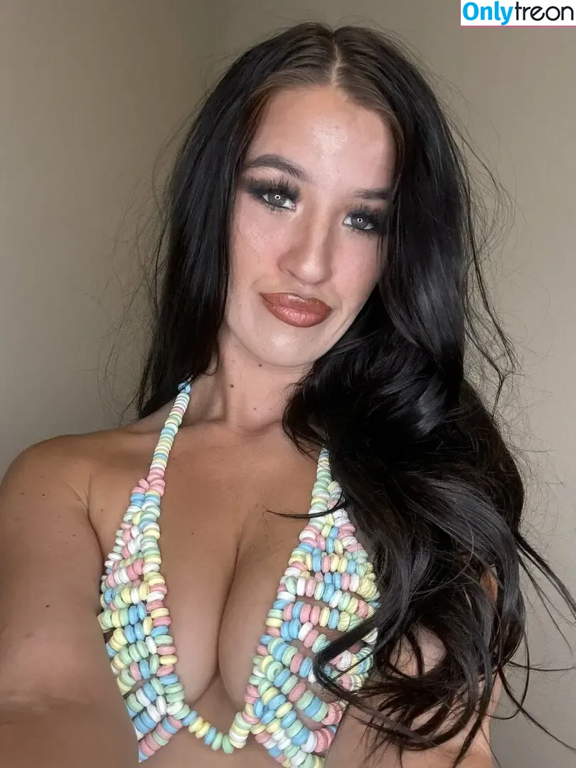 Brea Madisyn nude photo #0015 (thebimbobreezy / urbbybreezy)