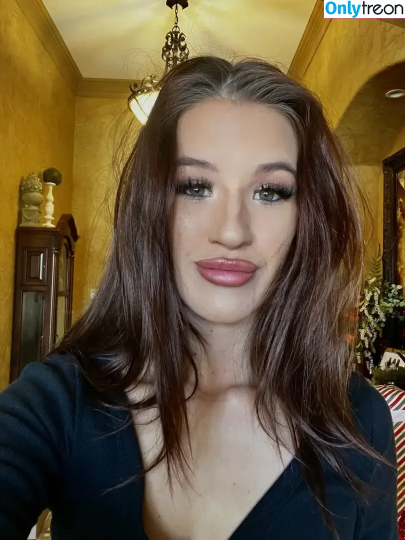 Brea Madisyn голая photo #0020 (thebimbobreezy / urbbybreezy)