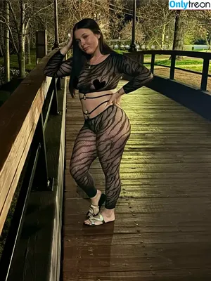 brebabbyy / breanamichellee nude photo #0017