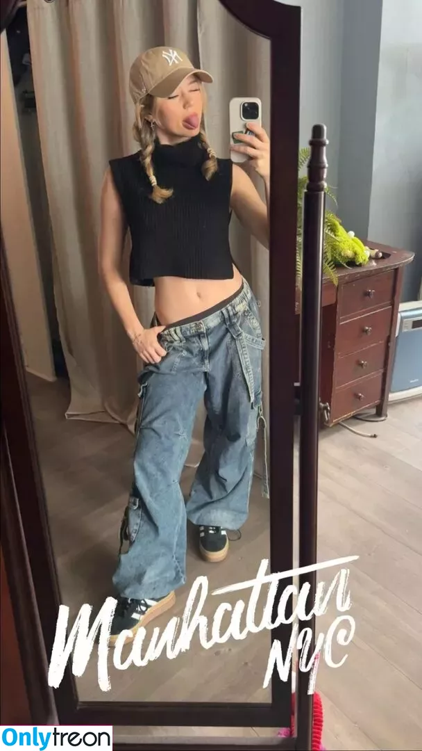 Brec Bassinger голая photo #0224 (brecbassinger)