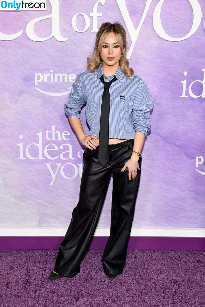 Brec Bassinger голая photo #0230 (brecbassinger)