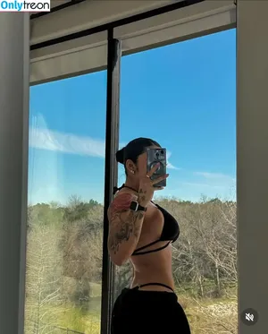 breegxx / xxbreanaxx nude photo #0002
