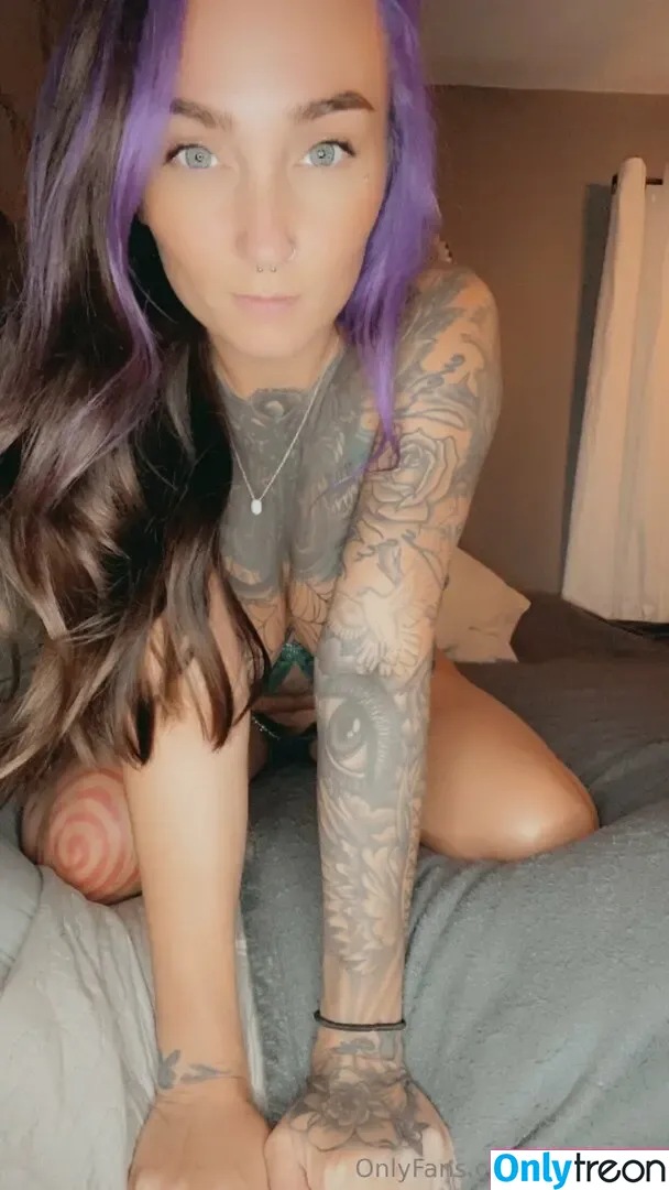 breehawww nude photo #0015 (breehaww)